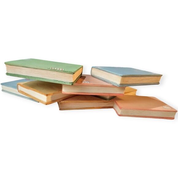 Vintage Pastel 1993 Priscilla Hillman Baby Nursery Rhyme Book Shelf Decor - Picture 2 of 9